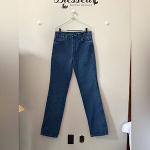 Wrangler Straight Leg Jeans in Dark Blue Wash